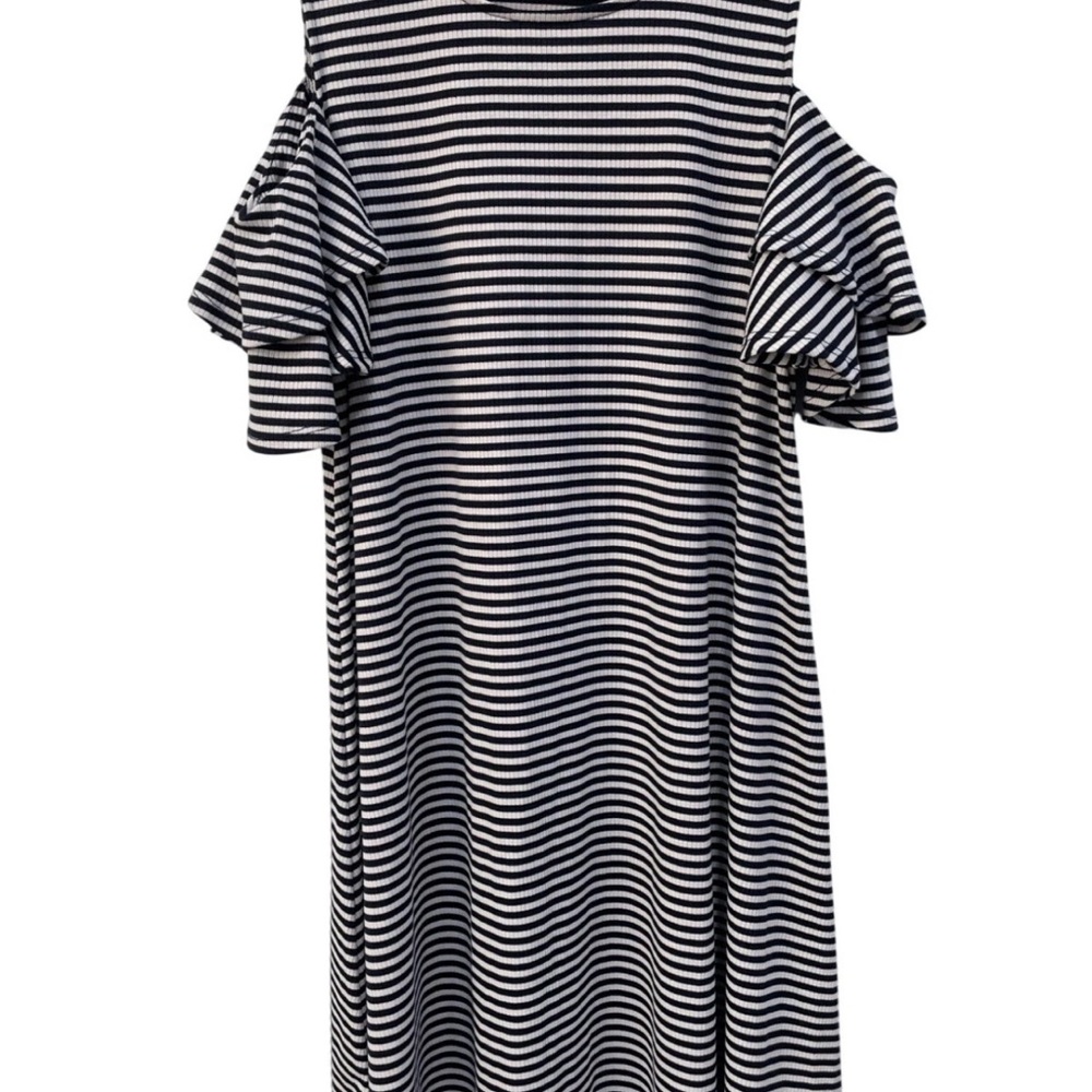 WESTBOUND BLACK AND WHITE COLD SHOULDER DRESS